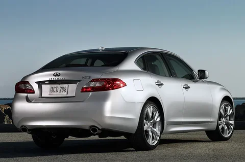 Infiniti M M30d S 2010 view 4