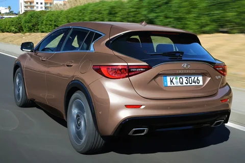 Infiniti Q30 2.2d Pure 2015 view 4