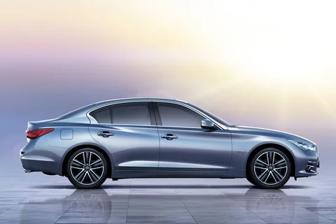 Infiniti Q50 2.2d 2013 view 4