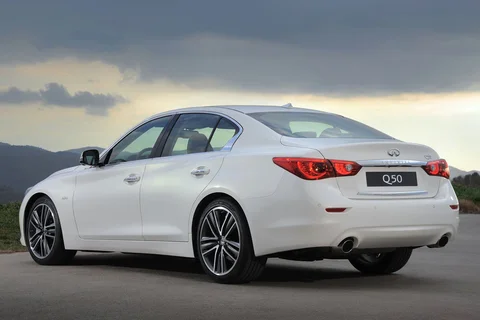 Infiniti Q50 2.2d 2013 view 8