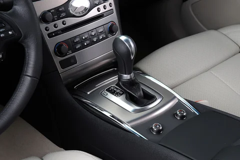 Infiniti Q60 S Coupé 2013 view 3