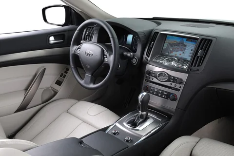 Infiniti Q60 S Coupé 2013 view 4