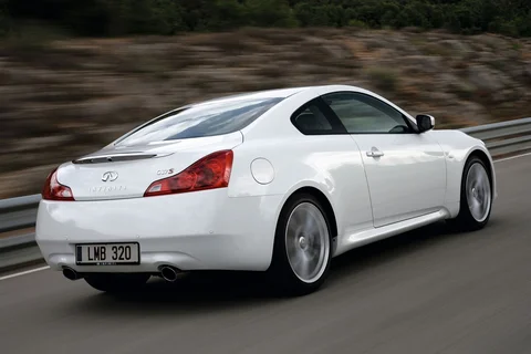 Infiniti Q60 S Coupé 2013 view 10