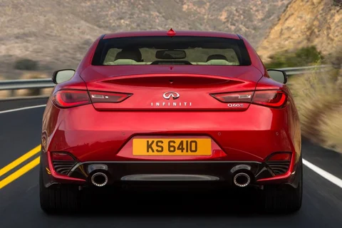 Infiniti Q60 2.0T Premium Tech 2016 view 3