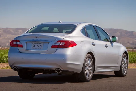 Infiniti Q70 3.0D S 2014 view 3