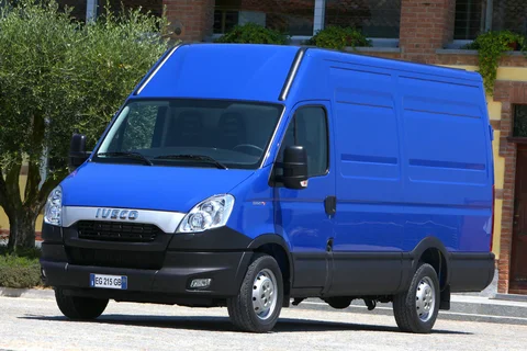 Iveco Daily 29L11V 3300 H2 2.3 2012 view 4