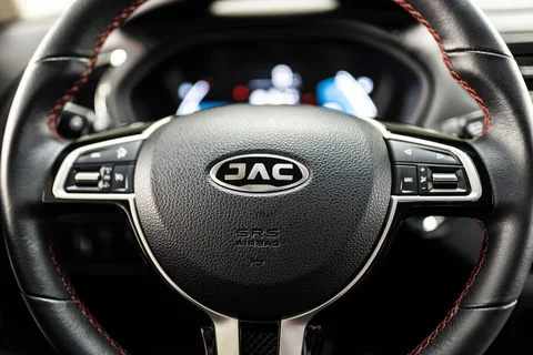 JAC iEV7S iEV7s 2021 view 4