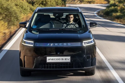 Jaecoo 5 EV Exclusive 2025 view 12