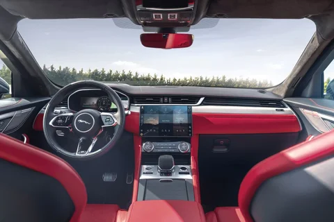 Jaguar F-Pace P400e R-Dynamic Black 2022 view 11