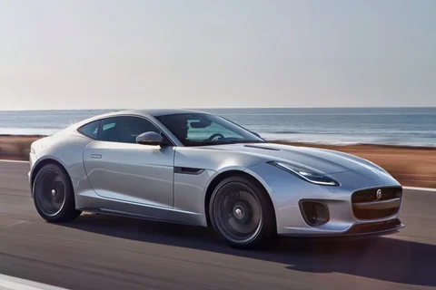 Jaguar F-type Coupé 2.0 i4 300hp 2017 view 4