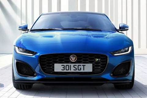 Jaguar F-type Coupé P300 2020 view 5