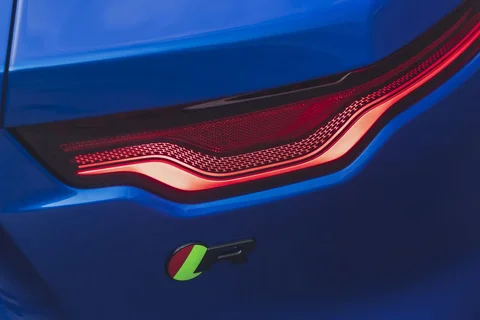 Jaguar F-type Coupé P300 2020 view 10
