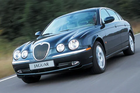 Jaguar S-Type 2.5 V6 Executive 2002 view 3