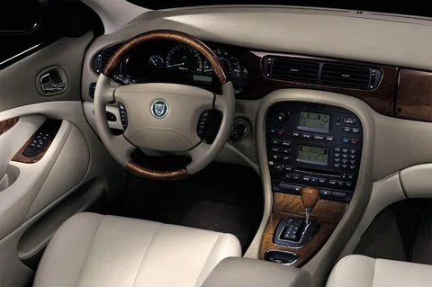 Jaguar S-Type 2.5 V6 Executive 2002 view 5
