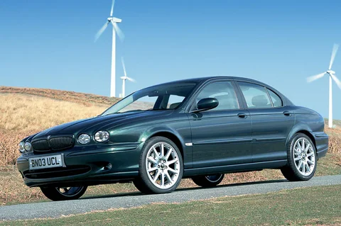 Jaguar X-Type 2.5 V6 Le Mans 2003 view 3