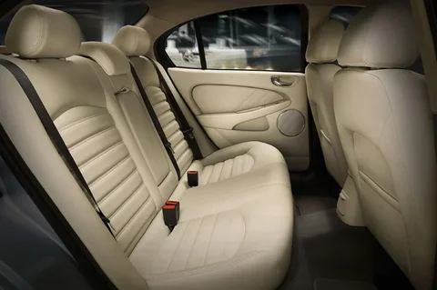 Jaguar X-Type 2.2D 2008 view 3