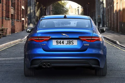 Jaguar XE D180 AWD SE 2019 view 12