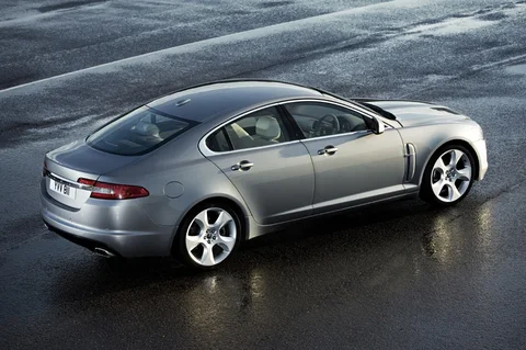 Jaguar XF 3.0D V6 S Pace 2010 view 5