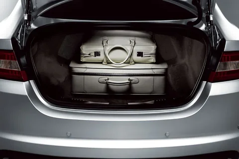 Jaguar XF 3.0D V6 S Pace 2010 view 11