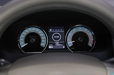 Jaguar XF 3.0D V6 S Pace 2010 view 12