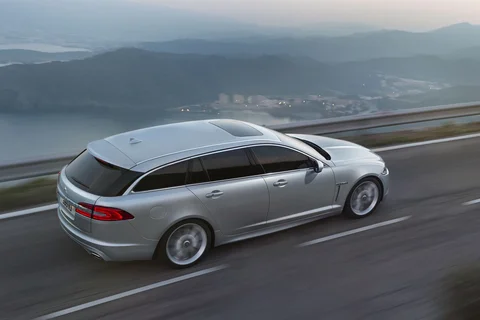 Jaguar XF Sportbrake 2.2D 2012 view 4