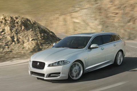 Jaguar XF Sportbrake 2.2D 2012 view 5