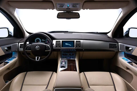 Jaguar XF Sportbrake 2.2D 2012 view 9