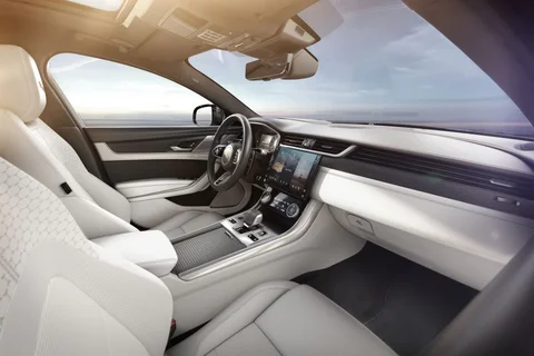 Jaguar XF D200 Dynamic SE 2020 view 2