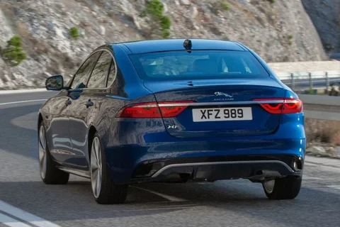 Jaguar XF D200 Dynamic SE 2020 view 3