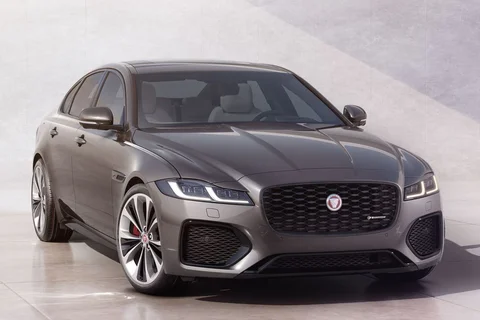 Jaguar XF D200 Dynamic SE 2020 view 4