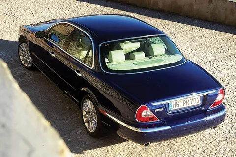Jaguar XJ XJ6 3.0 Executive 2003 view 12