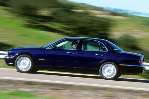 Jaguar XJ XJ6 3.0 Executive 2003 view 2