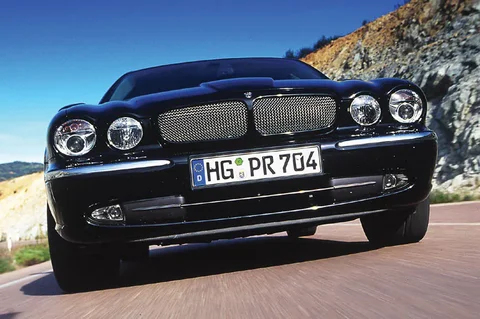 Jaguar XJ XJ6 3.0 Executive 2003 view 4