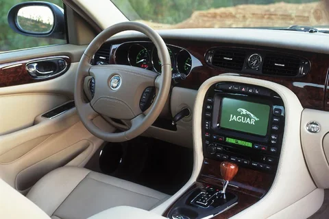 Jaguar XJ XJ6 3.0 Executive 2003 view 8