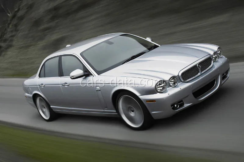 Jaguar XJ XJ8 3.5 LWB 2007 front view