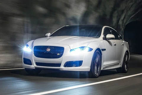 Jaguar XJ 2.0 SC Luxury 2015 view 2