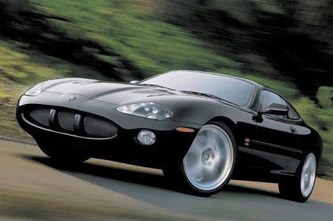 Jaguar XK XKR 2002 view 5