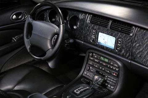 Jaguar XK XKR 2002 view 7
