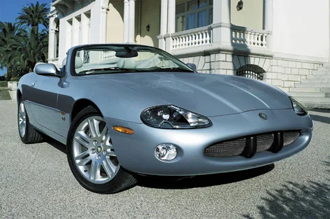 Jaguar XK XK8 Convertible 2002 view 4