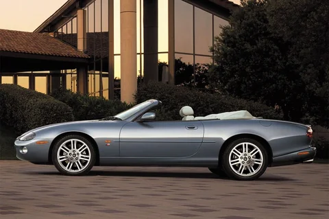 Jaguar XK XK8 Convertible 2002 view 5