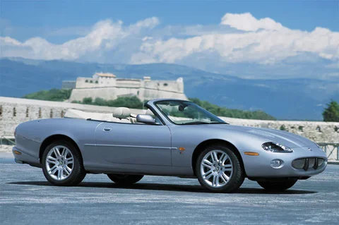 Jaguar XK XK8 Convertible 2002 view 6
