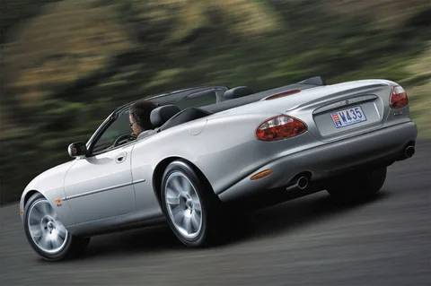 Jaguar XK XK8 Convertible 2002 view 7