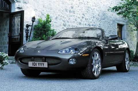 Jaguar XK XK8 Convertible 2002 view 10