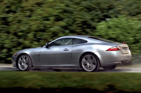 Jaguar XK XKR 2006 view 2