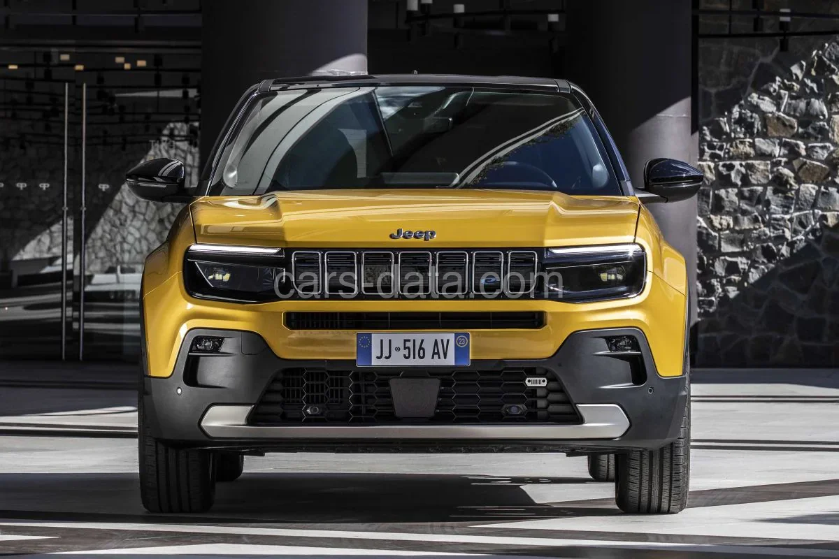 Jeep Avenger 54kWh Longitude 2023 front view