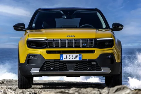 Jeep Avenger 54kWh Longitude 2023 view 5