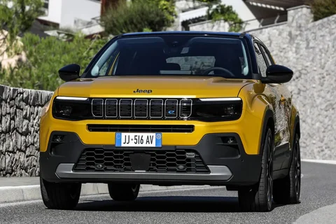 Jeep Avenger 54kWh Longitude 2023 view 10