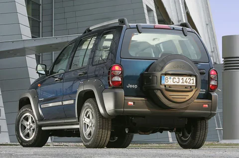 Jeep Cherokee 2.4i Sport 2005 view 5