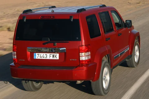 Jeep Cherokee 3.7 V6 Limited 2008 view 11