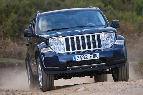 Jeep Cherokee 3.7 V6 Limited 2008 view 12